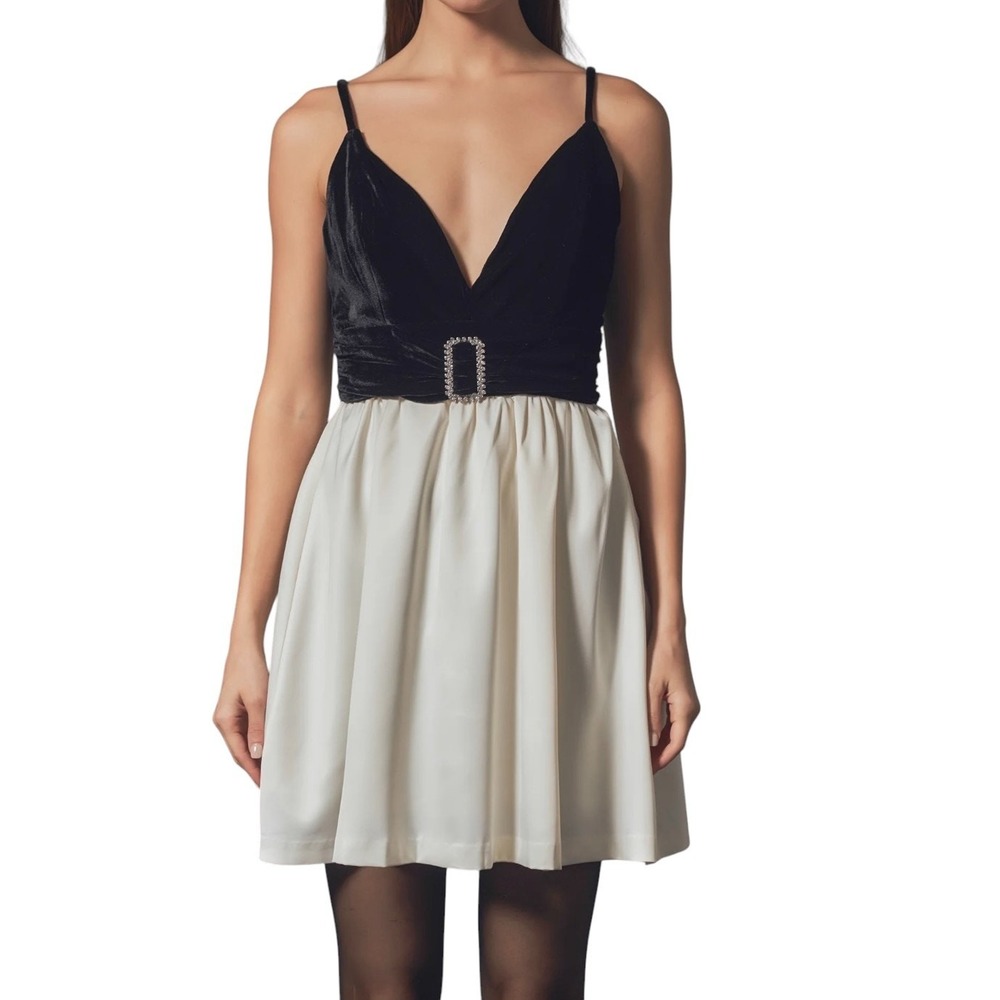 ENDLESS ROSE Mixed Media Dress Medium Black Rhinestone Buckle NWT $140 REVOLVE